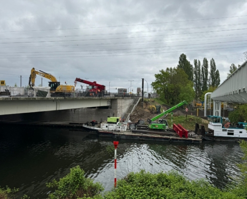 Marggraffbrücke in Berlin, 1.500 Tonnen Brücke